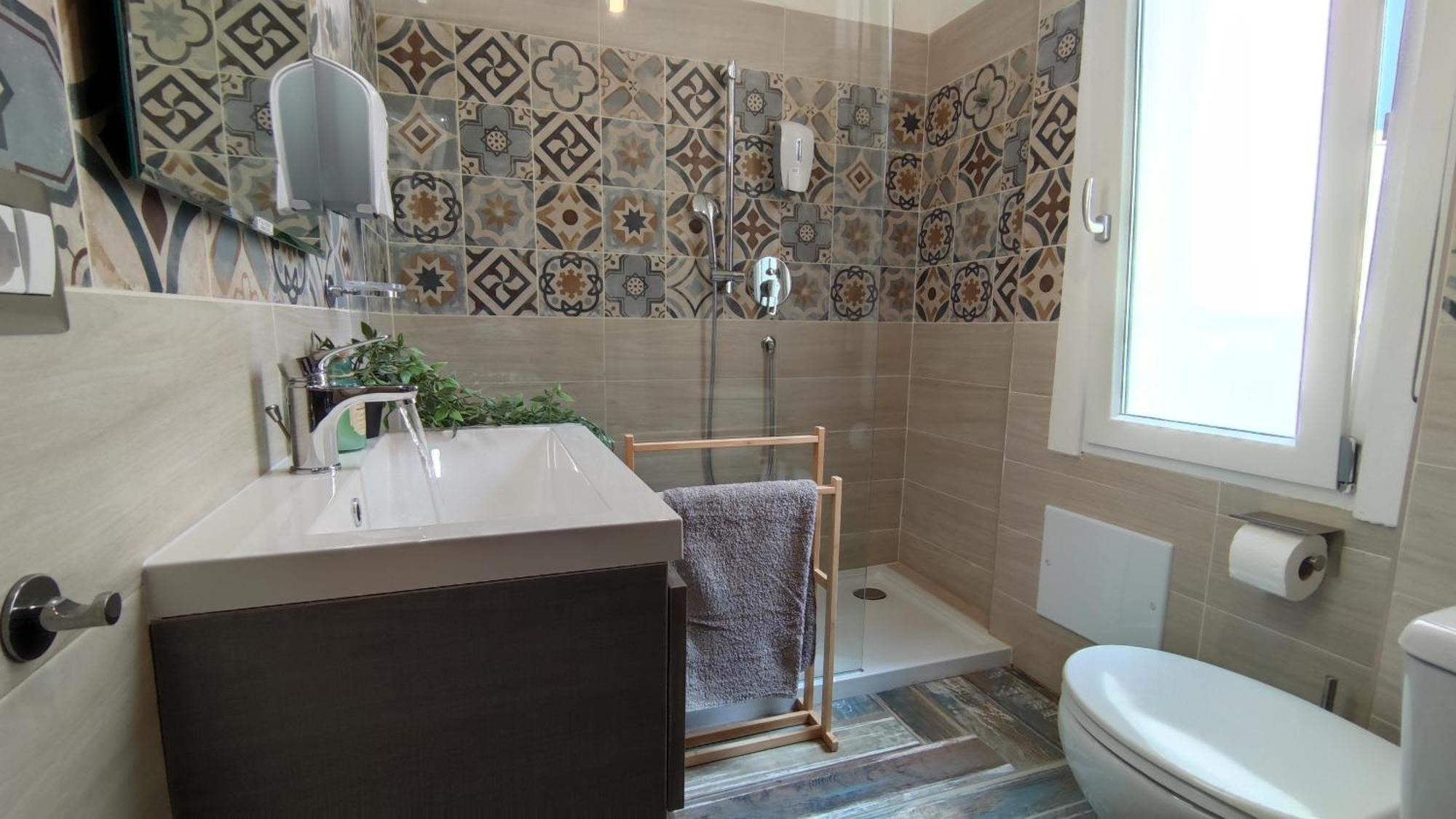 Bed and Breakfast Sa Mama 'E Su Sole Cagliari Exterior foto